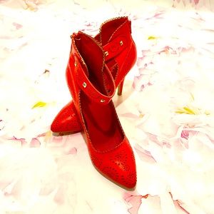 Red Gold Studded Shoes-Alexander Leuven